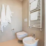 Apartment Waterfront Lux, 2 Bed Studio, Parking By Tilo *