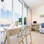 Apartment Waterfront Lux, 2 Bed Studio, Parking By Tilo *