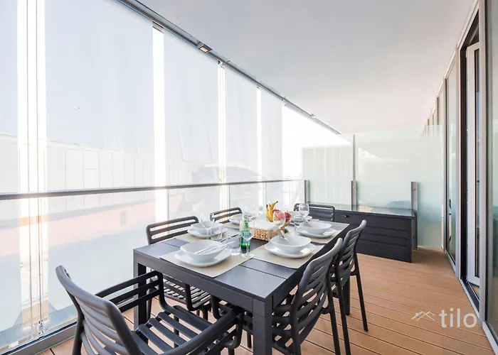 Waterfront Lux, 2 Bed Studio, Parking By Tilo * Genoa