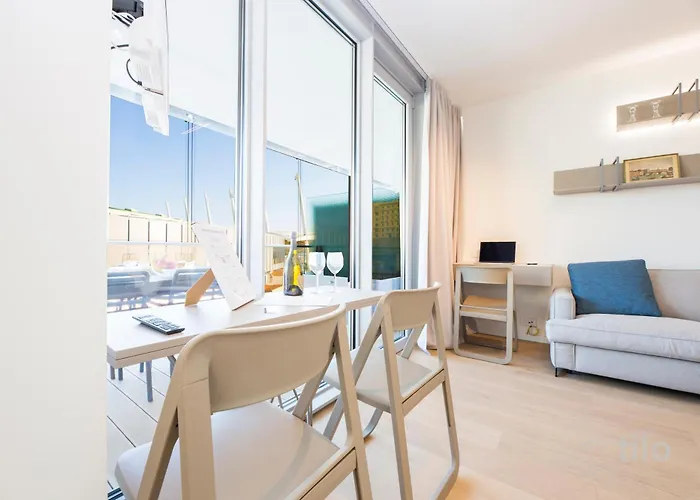 Apartment Waterfront Lux, 2 Bed Studio, Parking By Tilo *