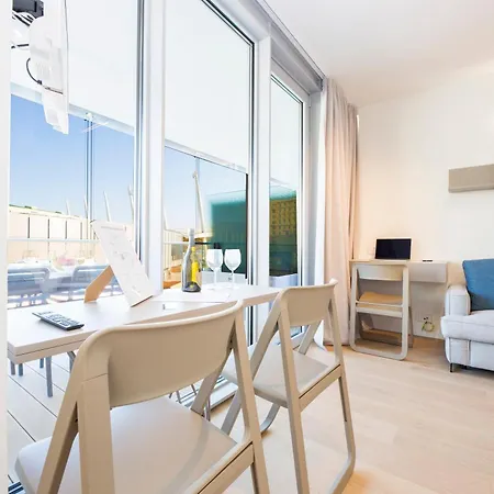 Apartamento Waterfront Lux, 2 Bed Studio, Parking By Tilo *