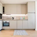 Apartament Waterfront Lux, 2 Bed Studio, Parking By Tilo *